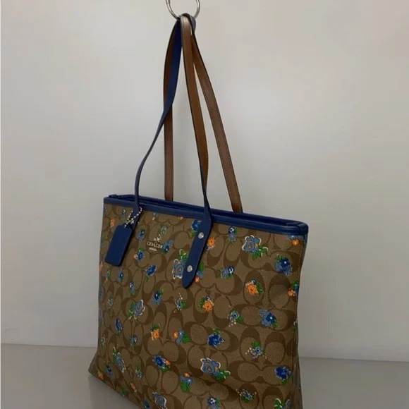 Coach City Tote in Brown Signature Floral with Blue Trim - Picture 5 of 8